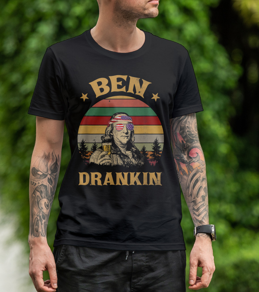 Ben Drankin Vintage 4th Of July Benjamin Franklin American Flag Glass Patriotic Retro T-Shirt