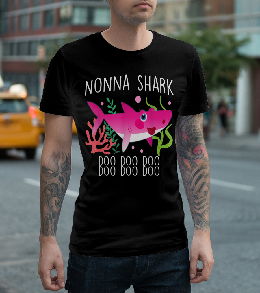 Nonna Shark Doo Doo Doo Cute Pink Cartoon Underwater Scene T-Shirt
