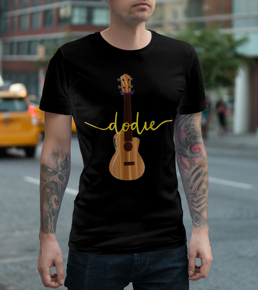 Dodie Ukulele Dodie Text T-Shirt