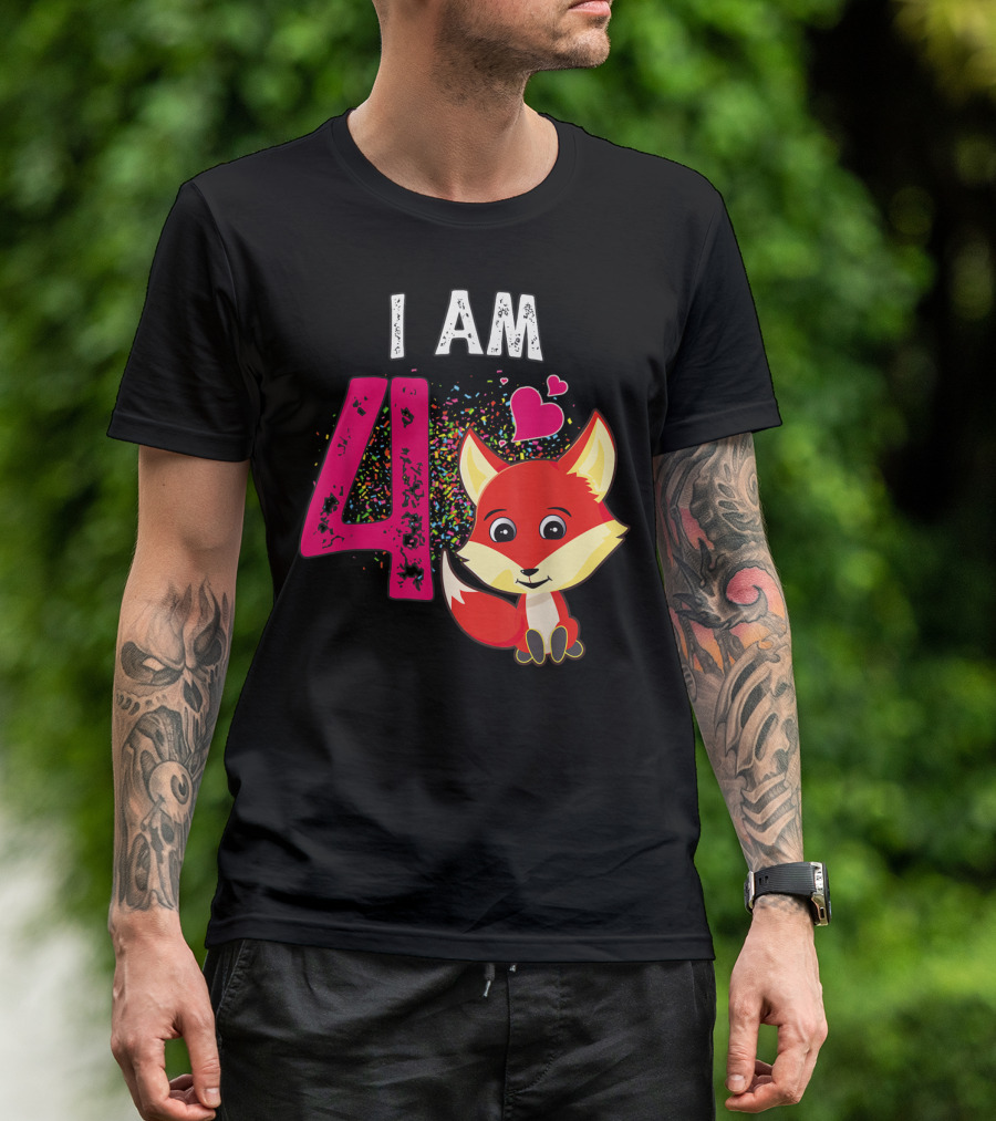 I Am 4 Fox With Hearts For 4 Year Old Birthday T-Shirt