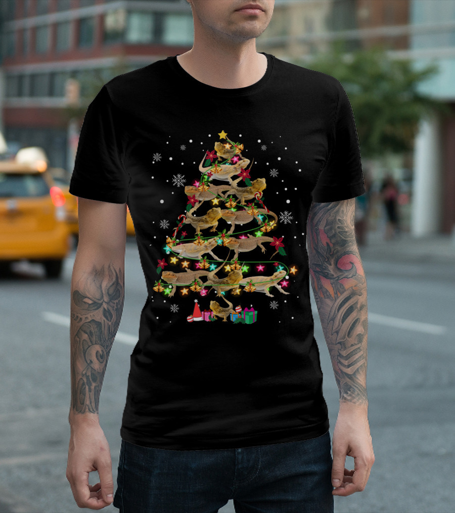 Bearded Dragon Christmas Tree With Lights And Gifts Snowflakes Funny Reptile T-Shirt