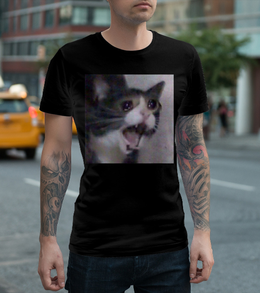 Sad Cat Screaming Funny Internet Viral Meme Joke T-Shirt