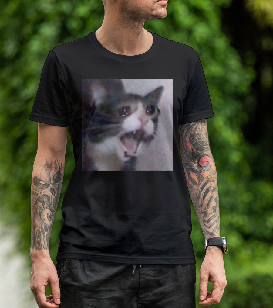Sad Cat Screaming Funny Internet Viral Meme Joke T-Shirt