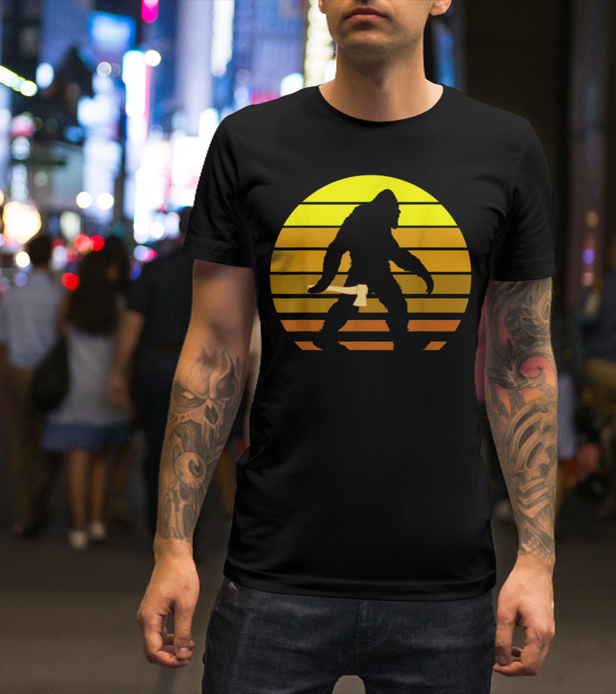 Big Foot Axe Thrower Father's Day Sunset T-Shirt