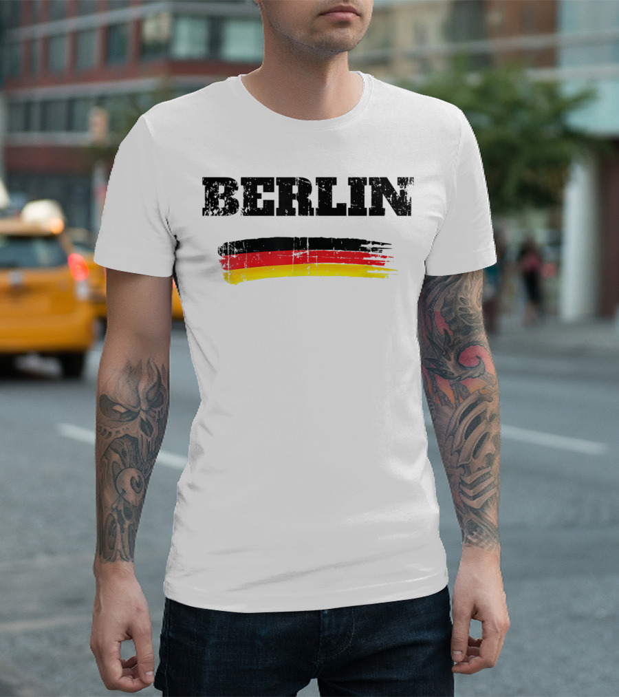 Berlin Germany Black Red Gold Flag Brushstroke T-Shirt