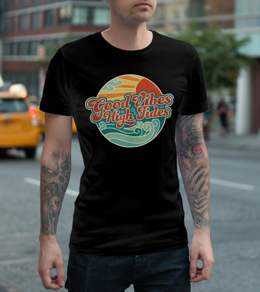 Good Vibes High Tides 60s Summer Retro Ocean Sunset Waves T-Shirt