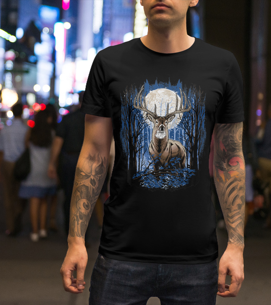 Big Whitetail Buck With Full Moon In Forest Deer For Hunters T-Shirt
