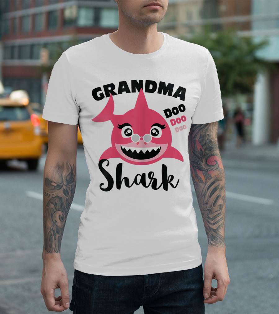 Grandma Shark Doo Doo Doo Pink Shark with Glasses T-Shirt