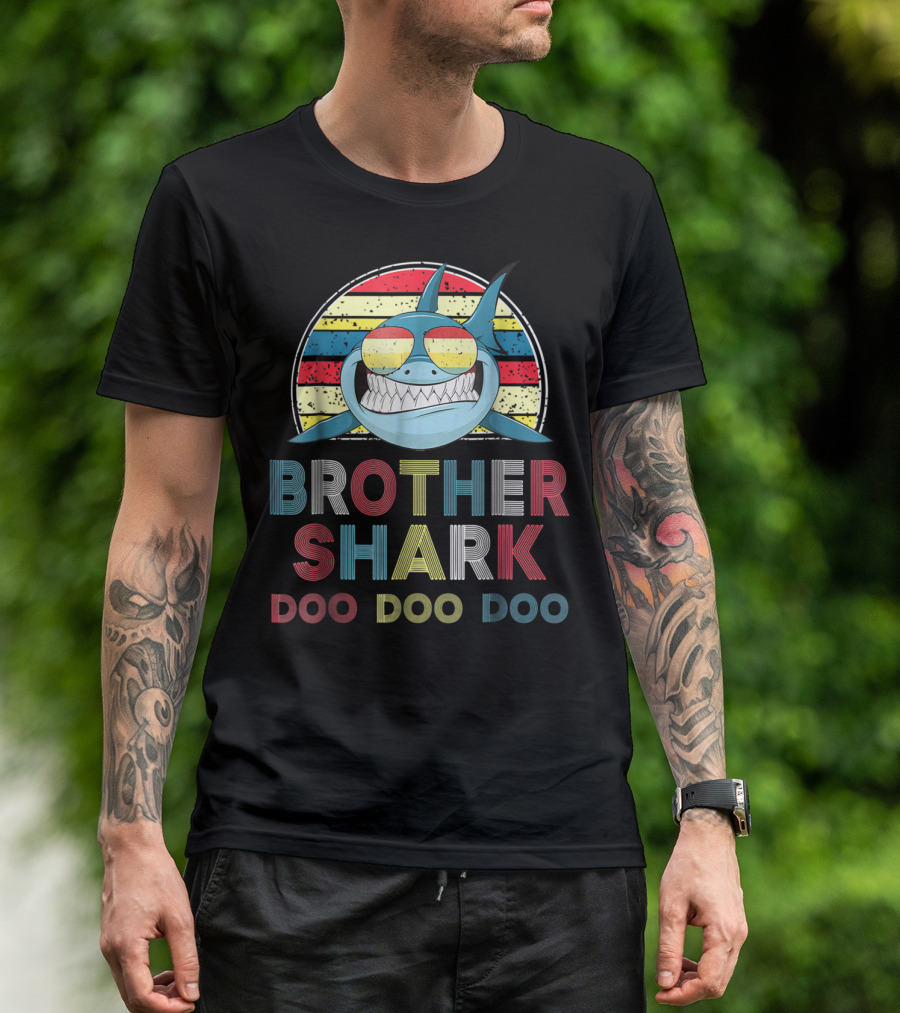Retro Vintage Brother Shark Doo Doo Doo Sunglasses Stripes T-Shirt