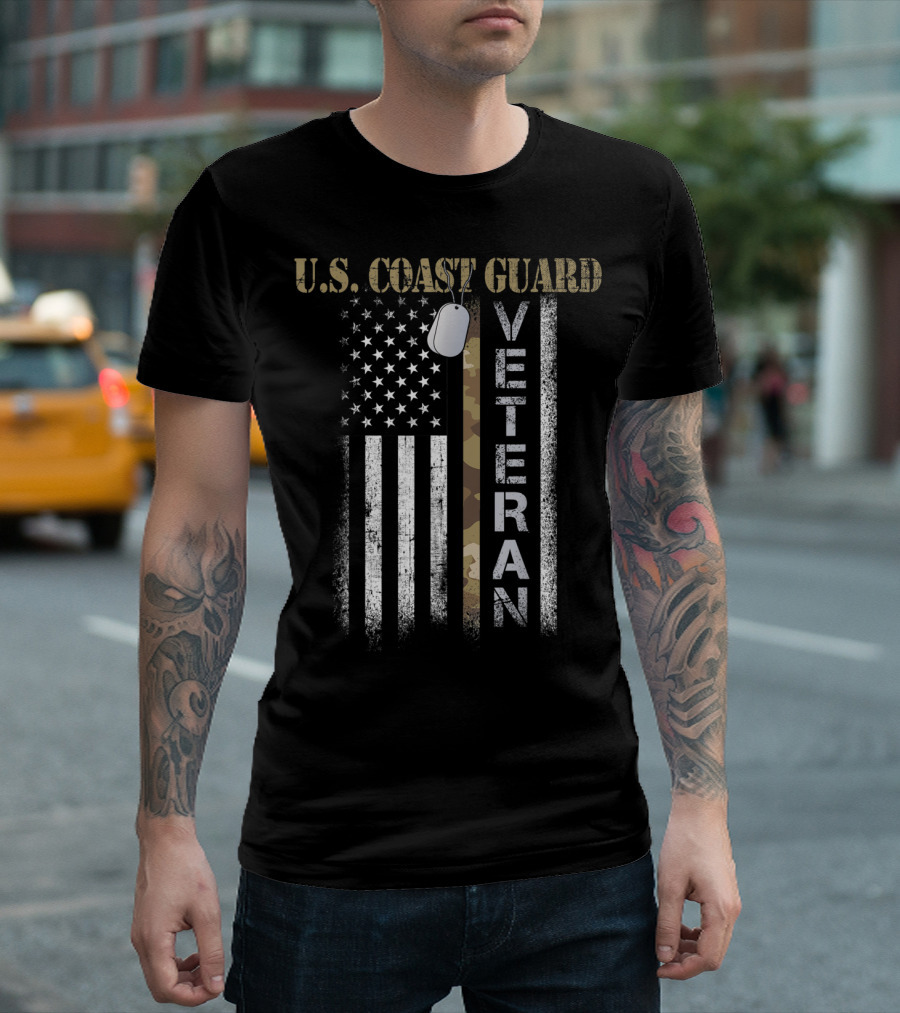 U.S. Coast Guard Veteran Vintage American Flag Camo T-Shirt