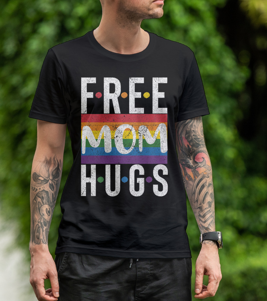 Free Mom Hugs Rainbow Flag T-Shirt