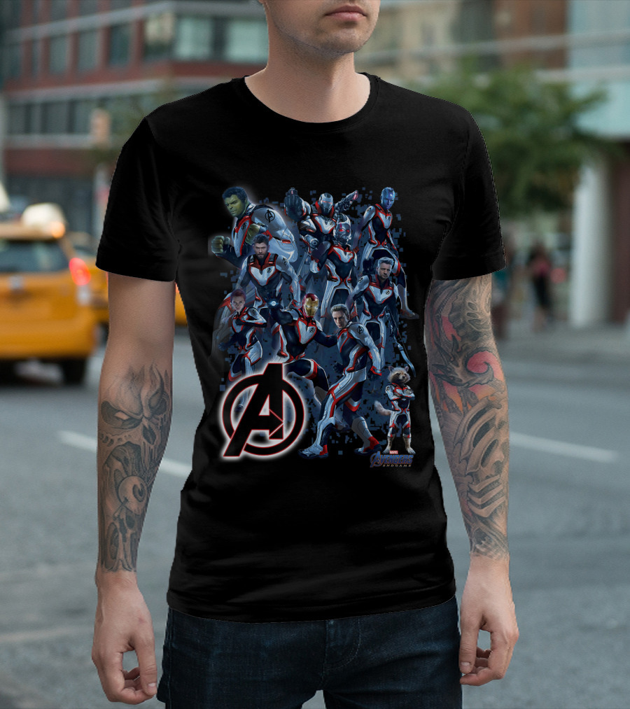 Marvel Avengers Endgame Quantum Suit Group with Avengers T-Shirt