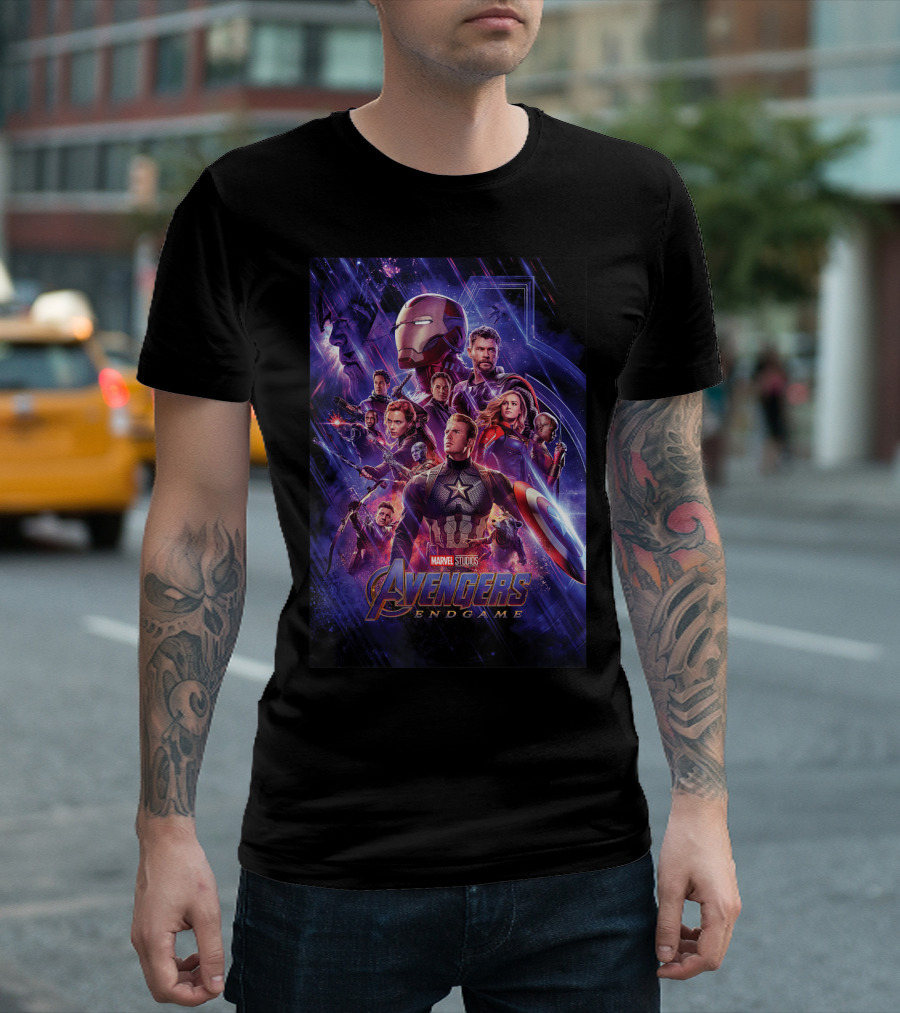 Marvel Studios Avengers Endgame Iconic Heroes Space Group Shot T-Shirt