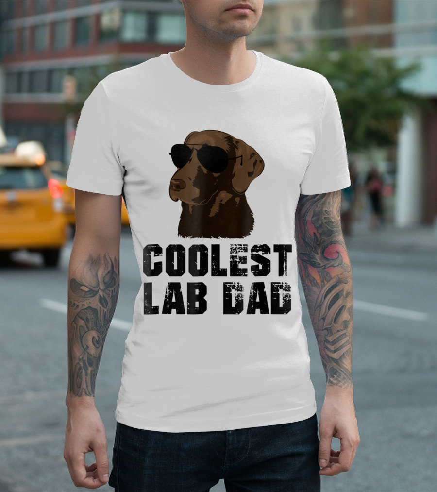 Coolest Lab Dad Funny Chocolate Labra Wearing Sunglasses T-Shirt