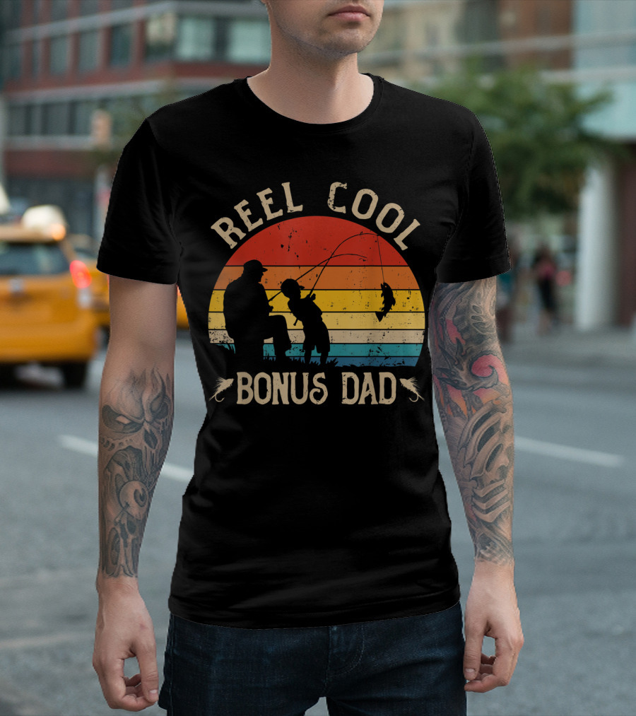 Reel Cool Bonus Dad Fishing Vintage Sunset T-Shirt