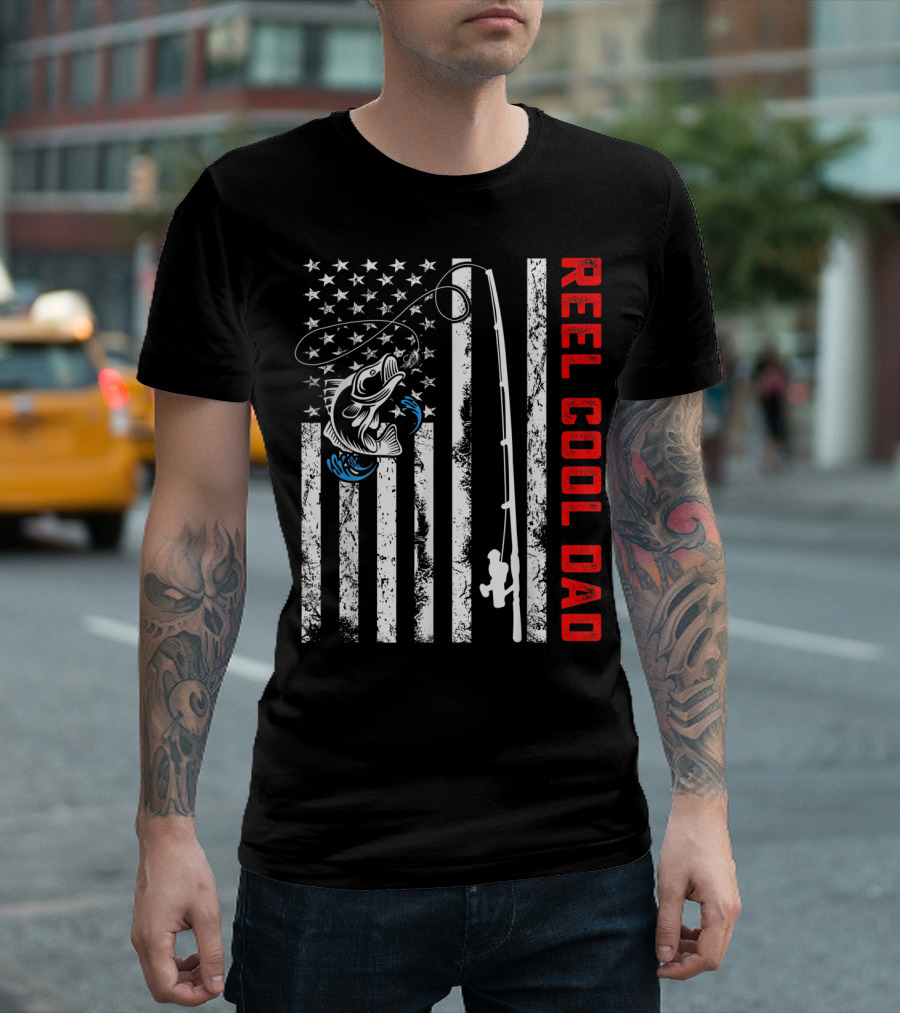Reel Cool Dad American Flag Fishing Patriotic Father's Day Birthday T-Shirt