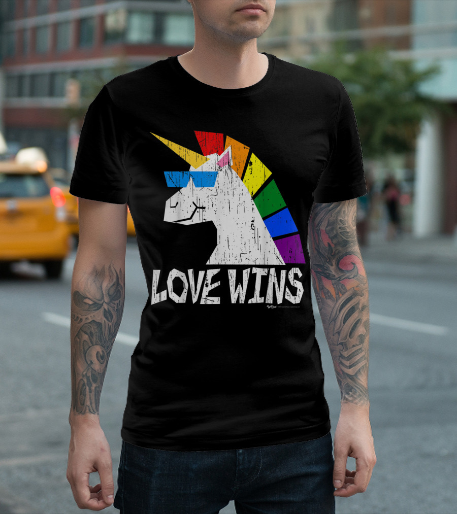 Love Wins Totally Straight Rainbow Unicorn Vintage Gay T-Shirt
