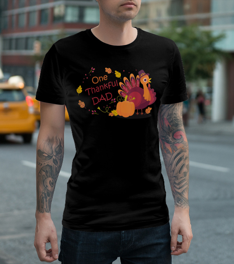 One Thankful Dad Turkey with Pumpkin and Autumn Leaves T-Shirt