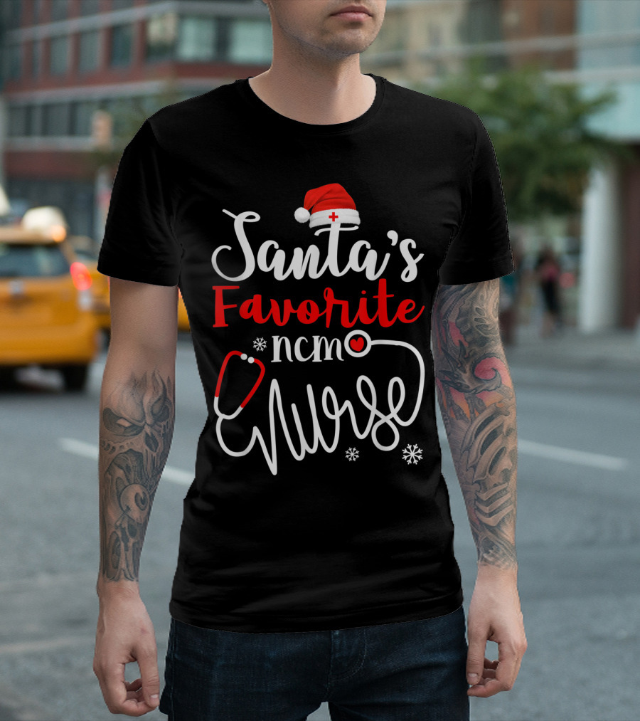 Santa's Favorite Ncm Nurse Hat Stethoscope Snowflakes T-Shirt