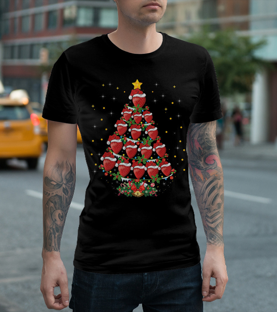 Strawberry Lover Xmas Strawberry Christmas Tree Santa Hat Decorated T-Shirt