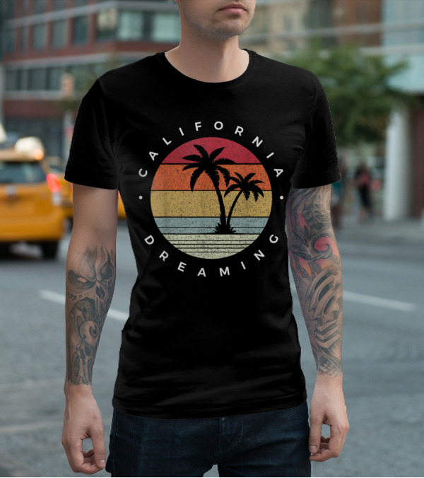 California Dreaming Retro Palm Trees Fun Family Vacation T-Shirt
