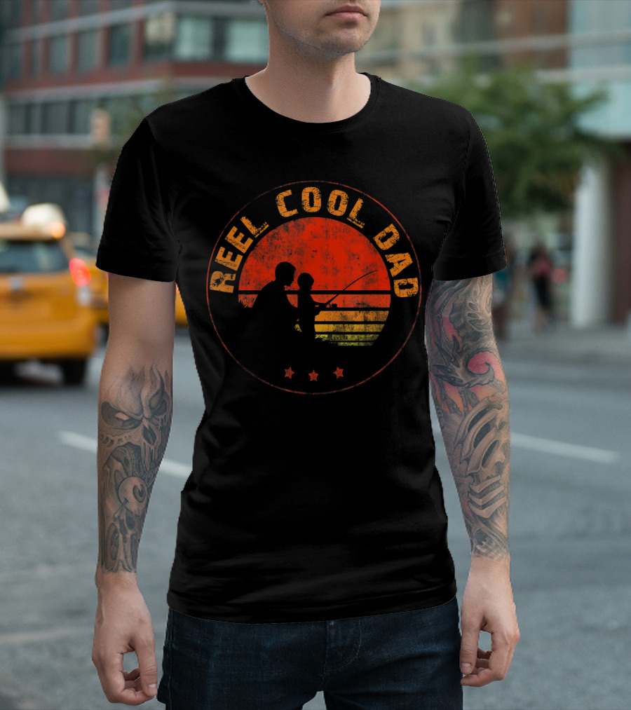 Reel Cool Dad Fishing Daddy Vintage Retro Sunset T-Shirt