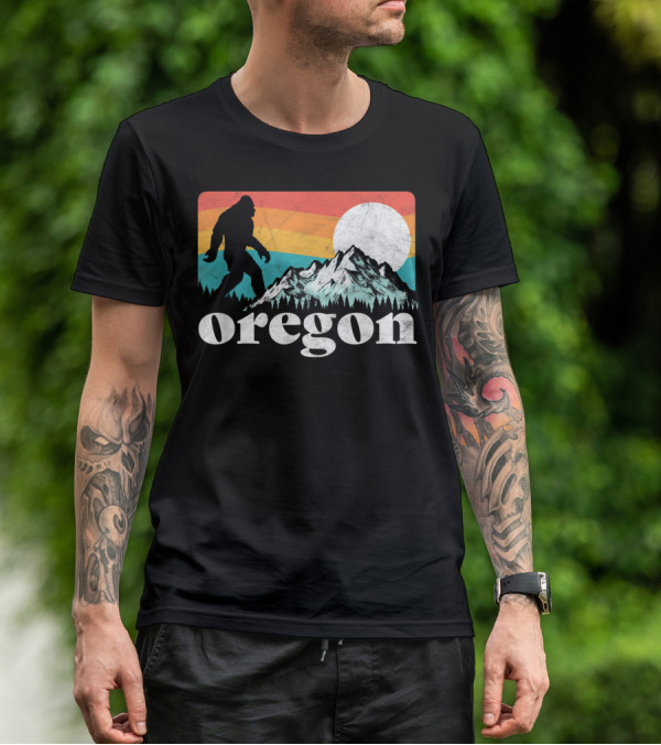 Bigfoot Oregon Mountains Retro Sunset T-Shirt