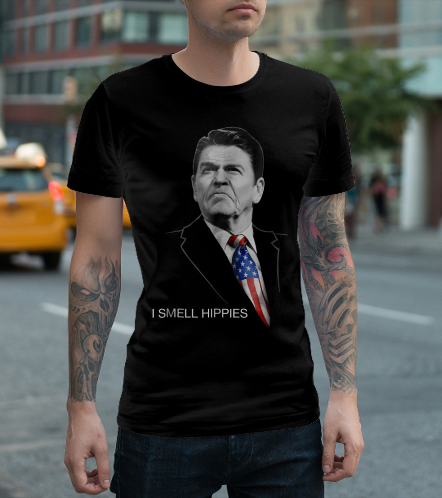 Ronald Reagan I Smell Hippies Patriotic Conservative T-Shirt