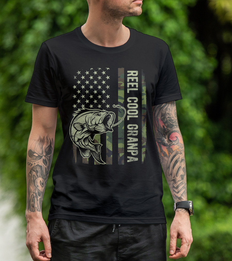 Mens Reel Cool Grandpa American Flag Fishing Camouflage T-Shirt