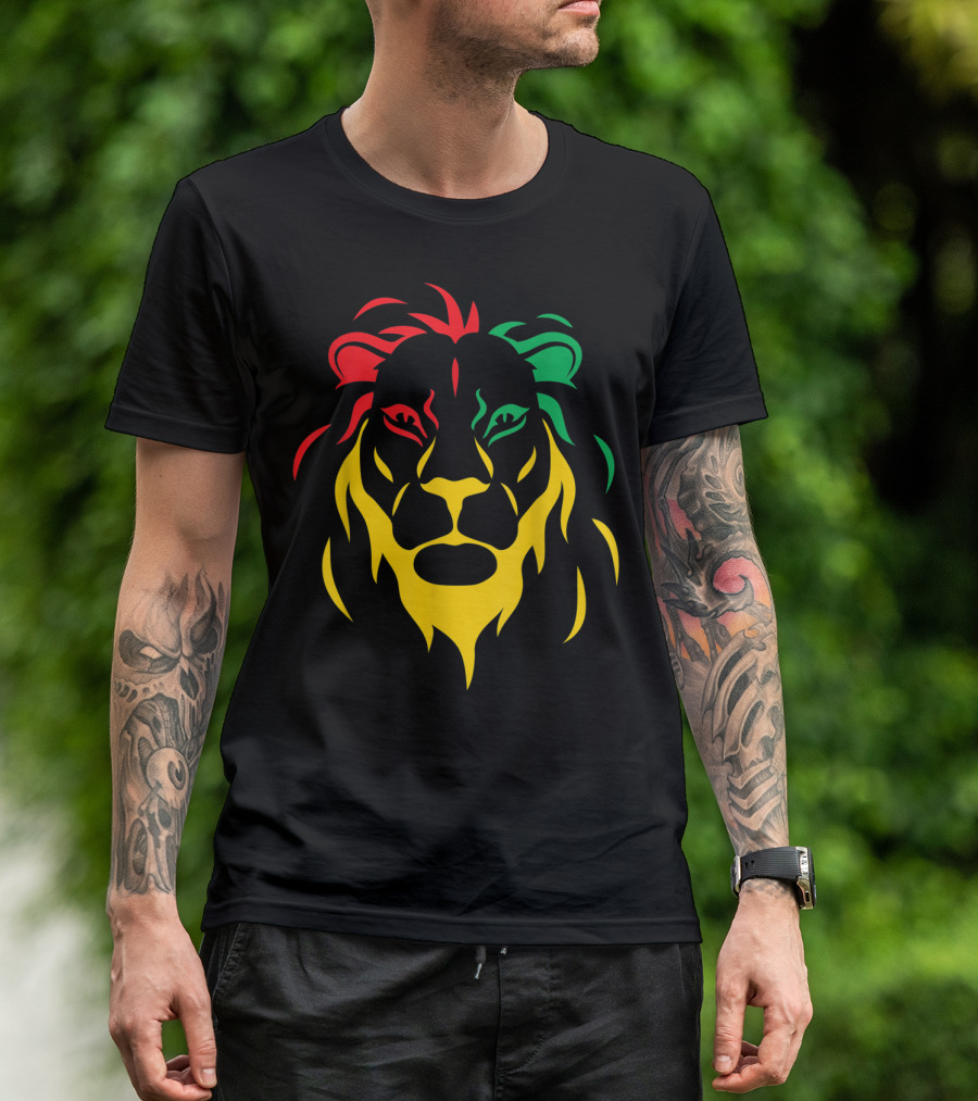 Rastafari Reggae Lion Head In Rasta Colors T-Shirt