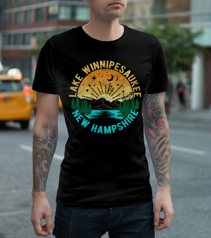 Lake Winnipesaukee New Hampshire Sunset Mountain Scene T-Shirt