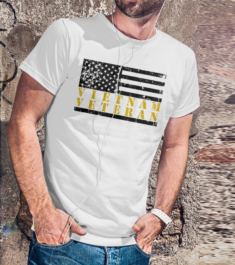Vietnam Veteran Distressed Flag American T-Shirt
