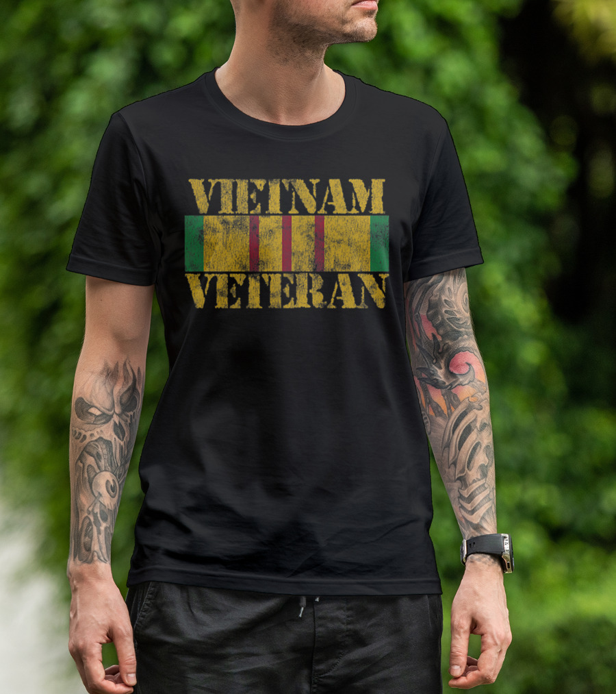 Vietnam Veteran Flag Service Ribbon Patch Distressed Textured T-Shirt