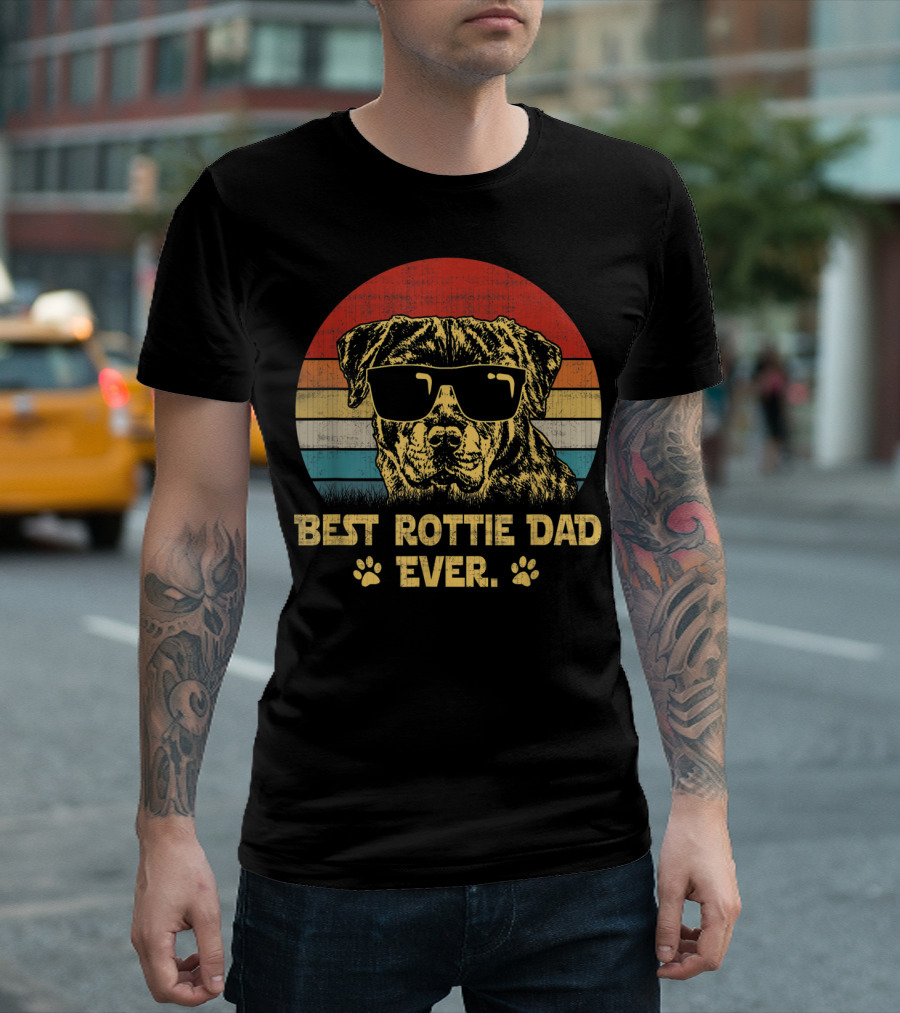 Retro Vintage Best Rottie Dad Ever Sunglasses Dog with Paw Prints T-Shirt