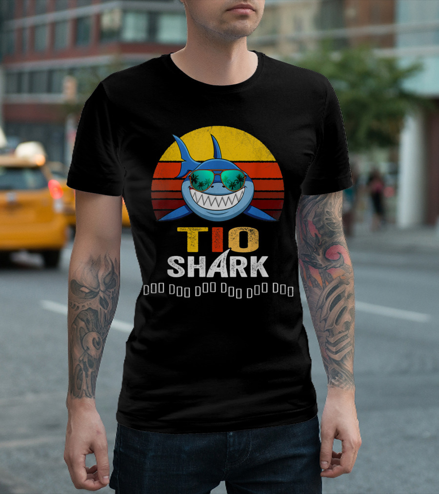 Tio Shark Retro Style Cool Sunglasses and Palm Trees T-Shirt