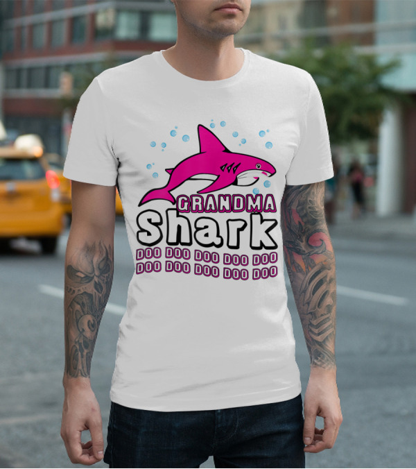GRANDMA SHARK DOO DOO DOO DOO DOO DOO DOO DOO DOO DOO DOO DOO T-Shirt