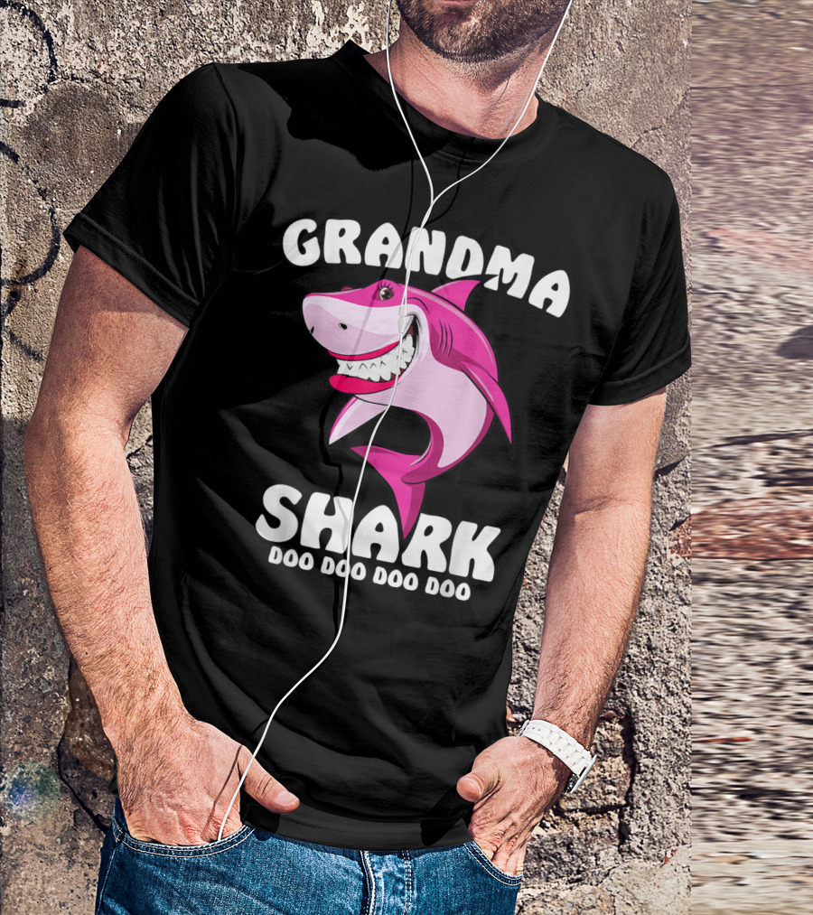 Grandma Shark Doo Doo Doo Doo Matching Family Shark T-Shirt