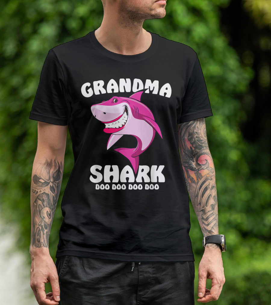 Grandma Shark Doo Doo Doo Doo Matching Family Shark T-Shirt