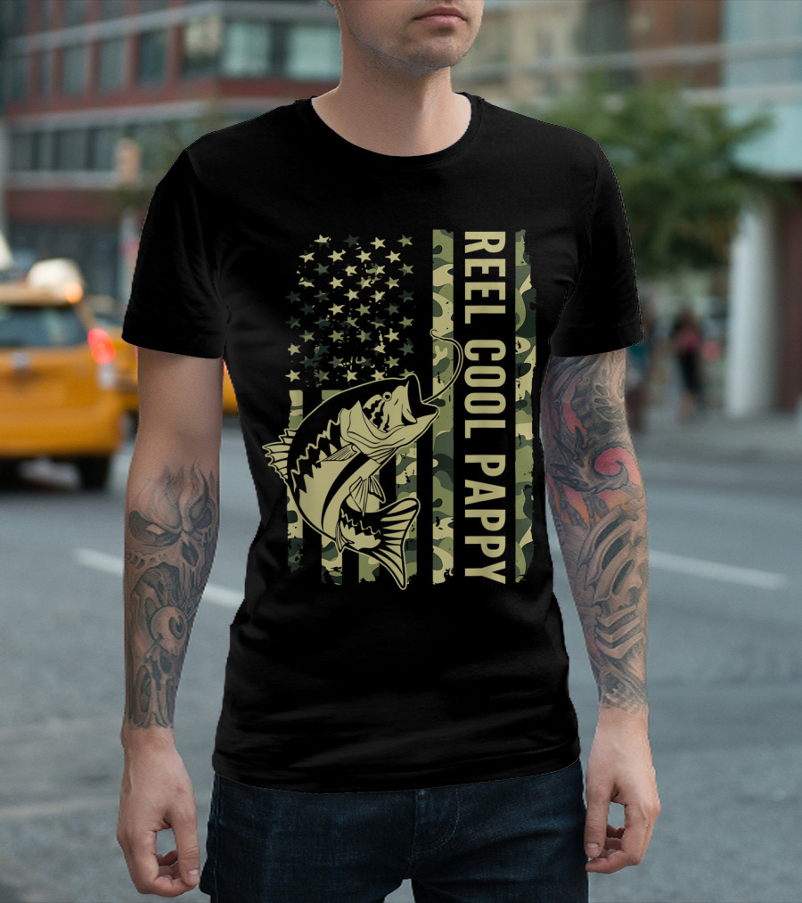 Mens Reel Cool Pappy Camouflage American Flag Fish T-Shirt