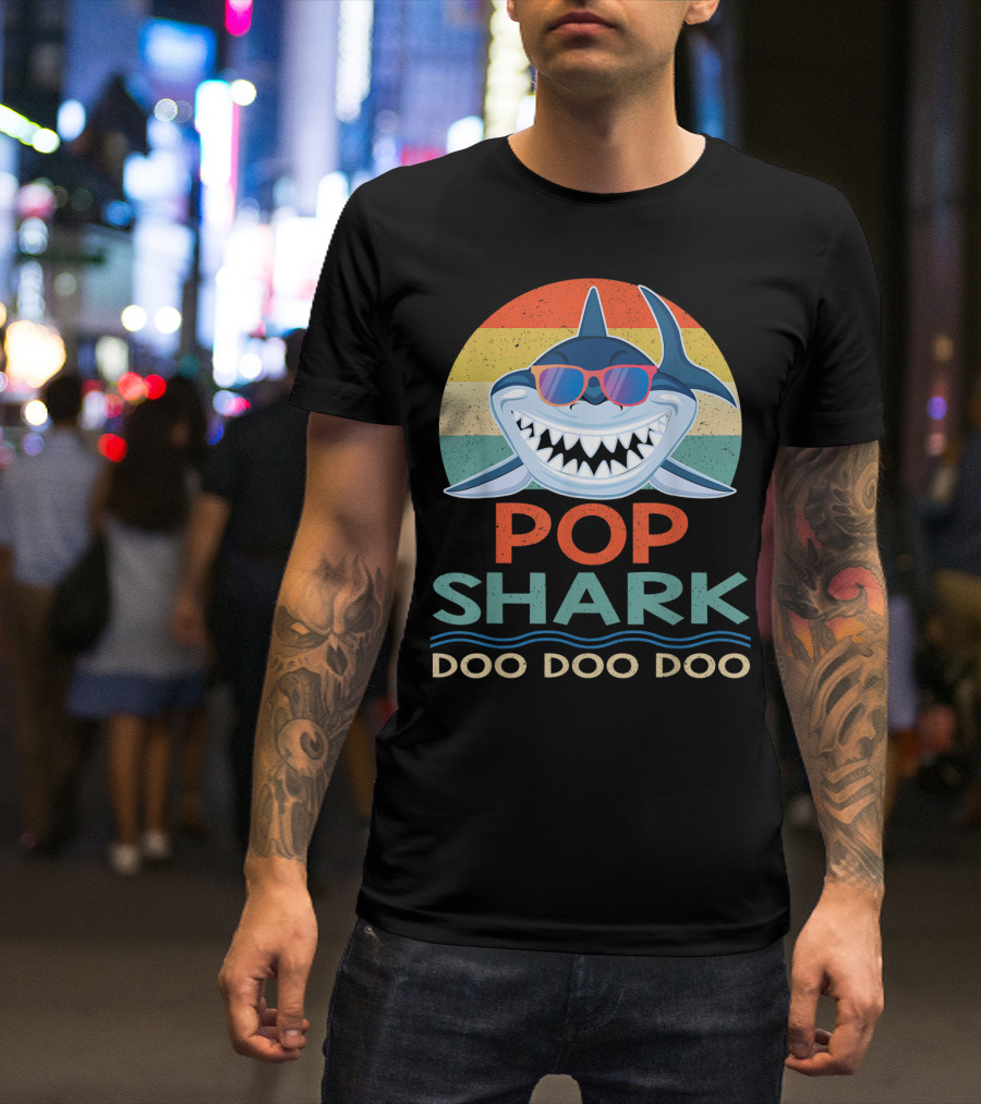 POP SHARK DOO DOO DOO VINTAGE MATCHING FAM SUNSET STYLE RETRO SUNGLASSES T-Shirt