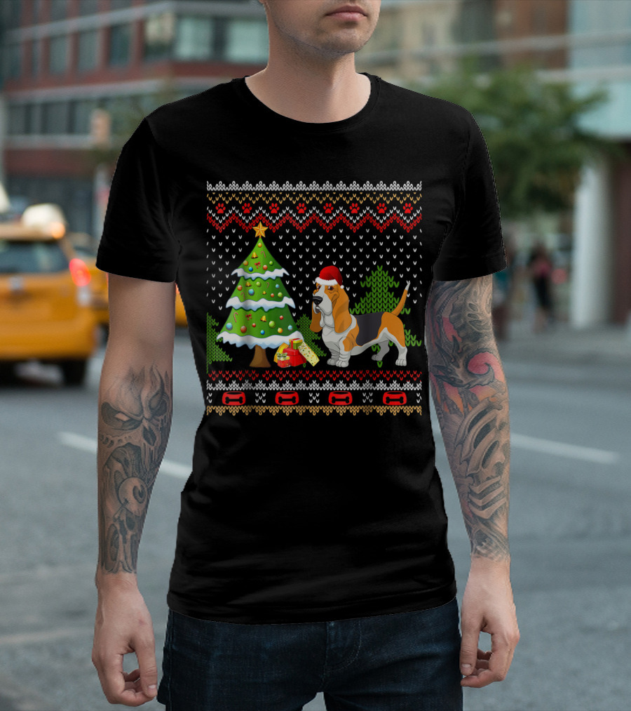 Basset Hound in Santa Hat with Christmas Tree and Gifts T-Shirt