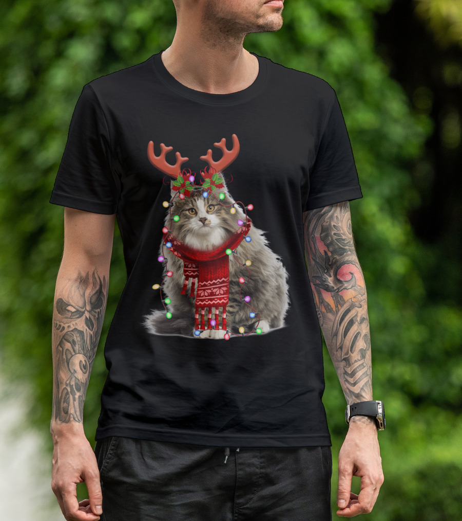 Santa Norwegian Forest Cat Reindeer Antlers Christmas Lights T-Shirt