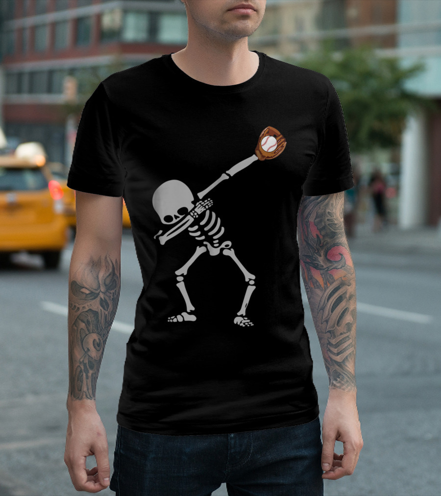 Dabbing Skeleton Catching Baseball Halloween T-Shirt