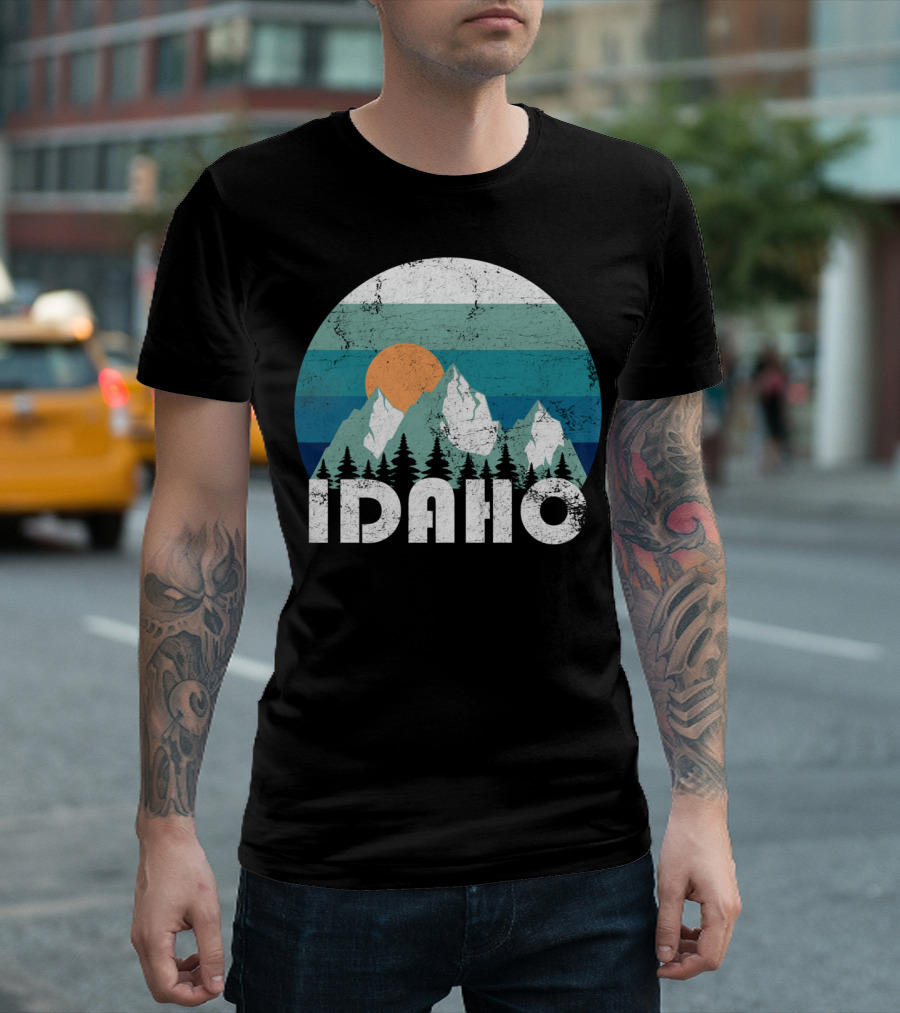Idaho Mountains Retro Sunset Forest Scenic T-Shirt