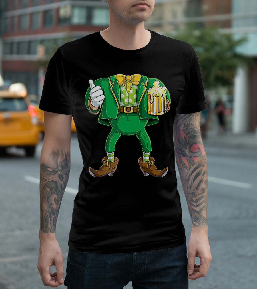 Leprechaun Costume St Patricks Day Men Beer Holding Foamy Mug and Thumbs Up T-Shirt