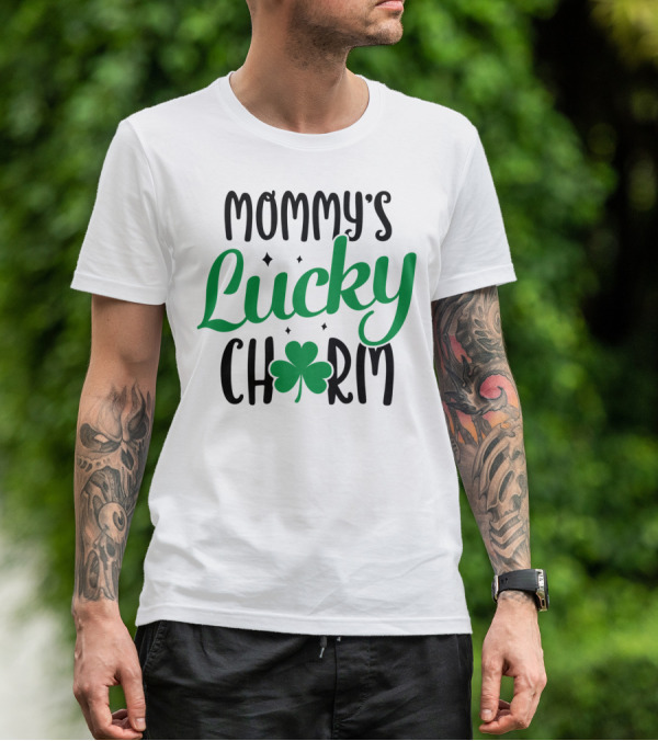 Mommy's Lucky Charm Shamrock St Patricks Day T-Shirt