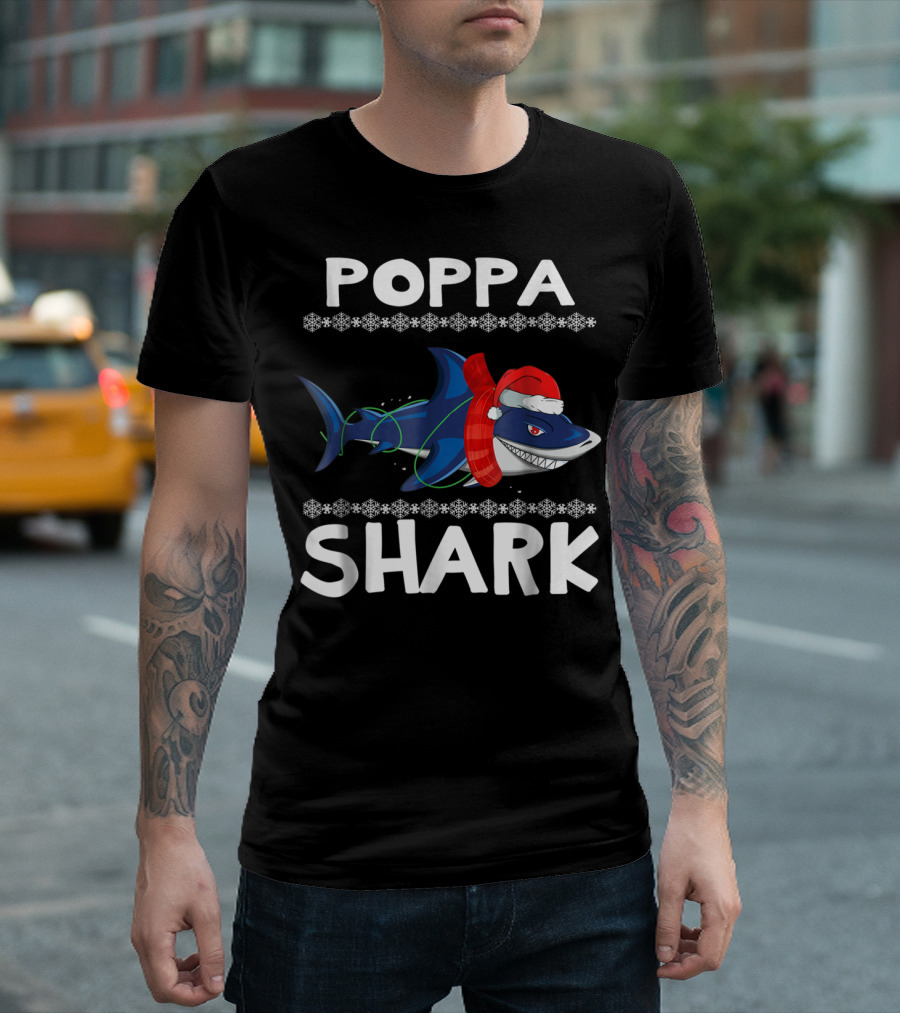Poppa Shark Ugly Christmas Family Santa Hat Snowflakes T-Shirt