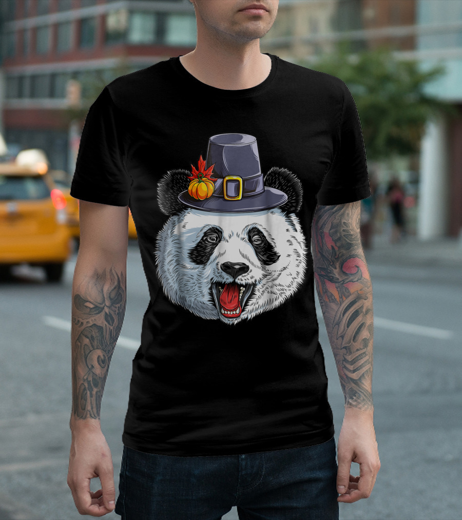 Thanksgiving Panda In Pilgrim Hat With Pumpkin And Leaves T-Shirt