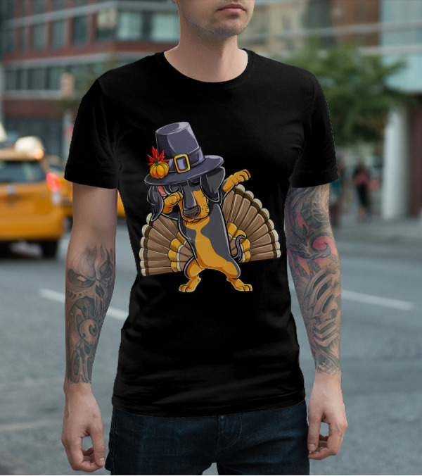 Thanksgiving Dabbing Dachshund Pilgrim Hat Turkey Tail T-Shirt