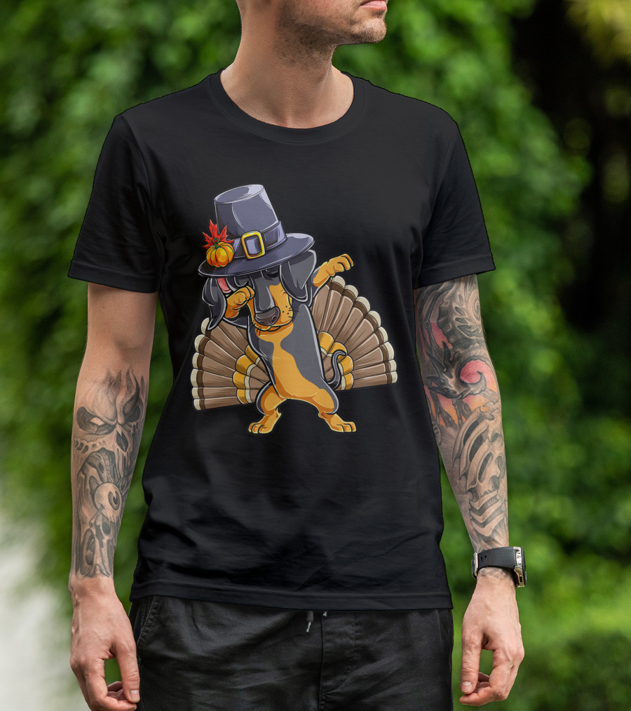Thanksgiving Dabbing Dachshund Pilgrim Hat Turkey Tail T-Shirt